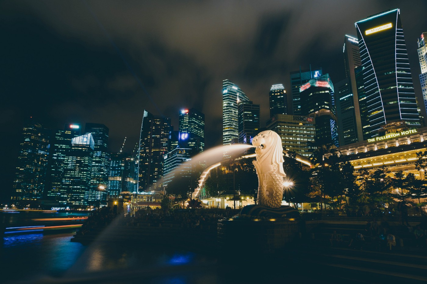 What does it mean to go long with CFDs in Singapore?